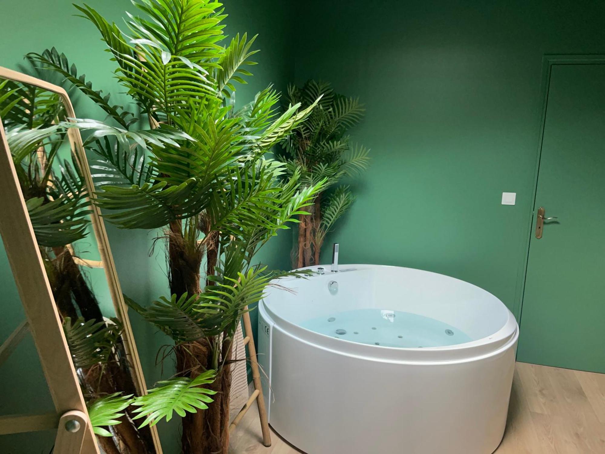 Evasion Exotique - Suite Selva - Jaccuzzi Privatif Amiens Exteriér fotografie